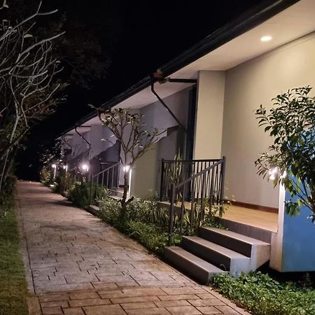 Baan Suan San Rak บ้านสวนแสนรัก Buriram Kültér fotó